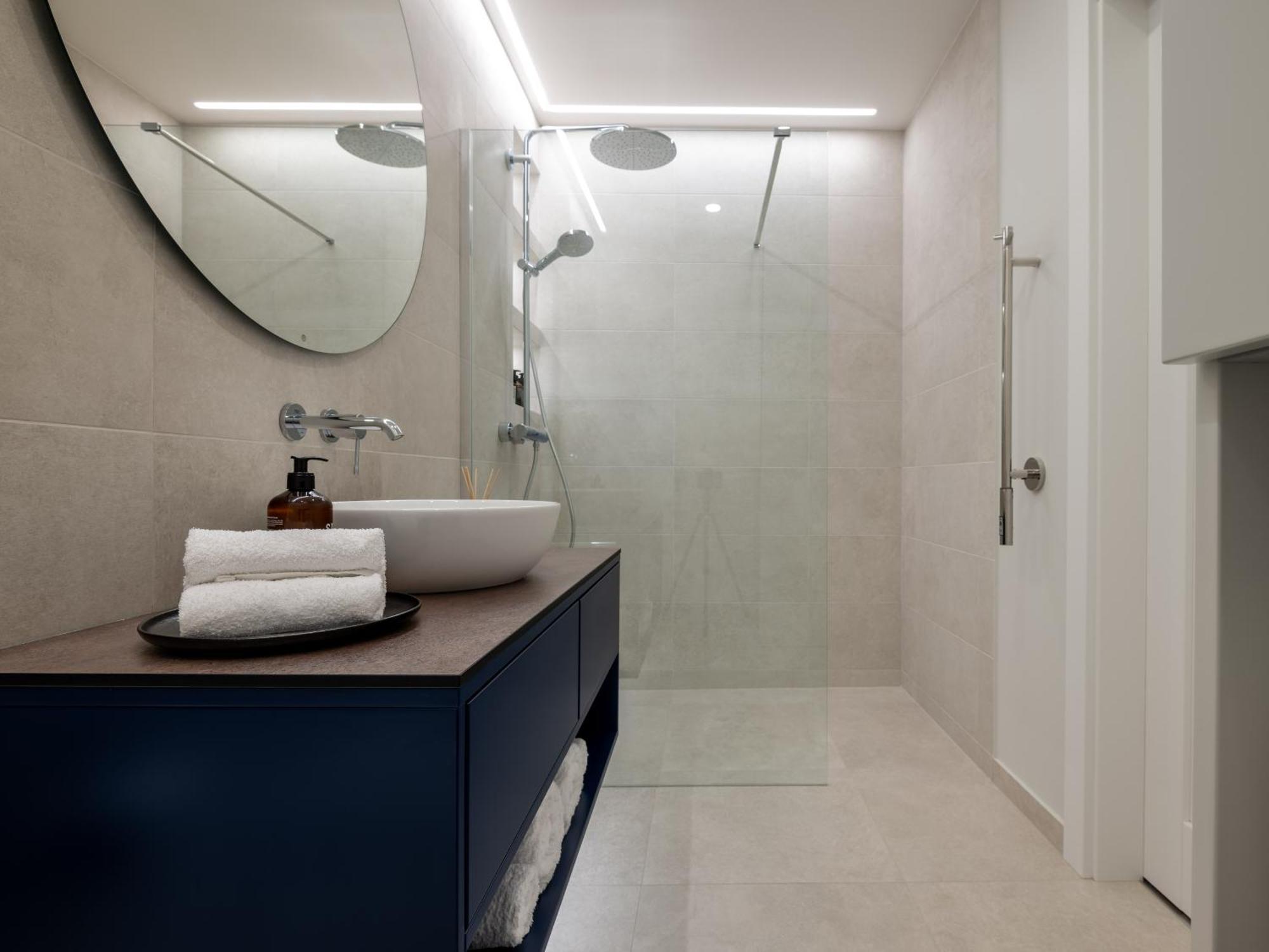 D33 Vilnius - Brand New Luxury Apartment With Terrace, Garden, Ac And Parking Buitenkant foto